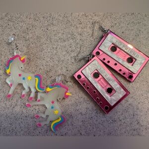 Bundle of 2 pairs of earrings! New condition